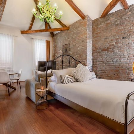 Duomo Murano Apartment With Canal View Dış mekan fotoğraf