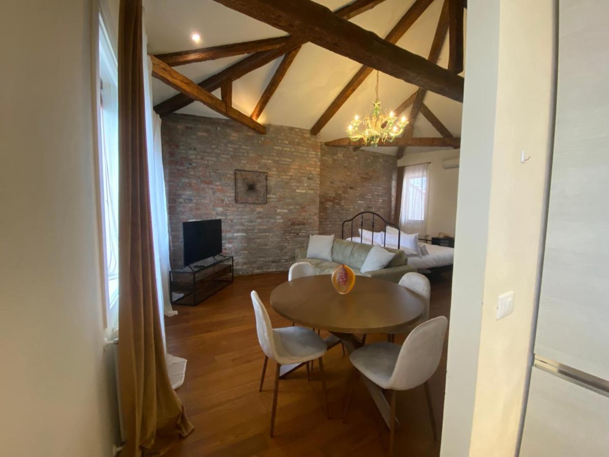 Duomo Murano Apartment With Canal View Dış mekan fotoğraf