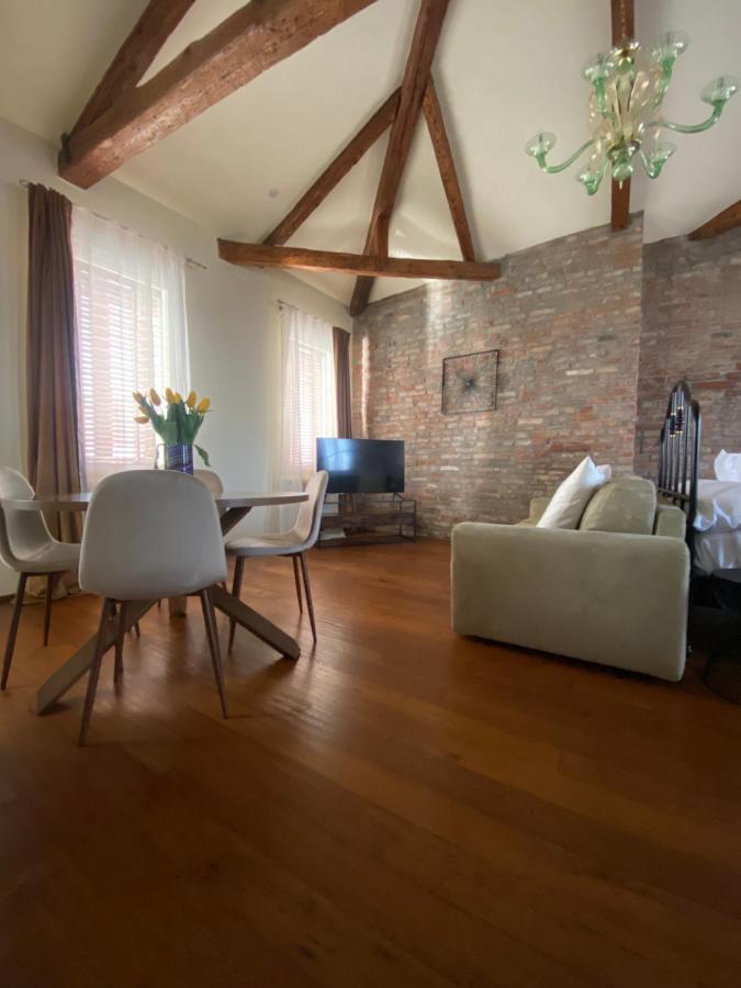 Duomo Murano Apartment With Canal View Dış mekan fotoğraf