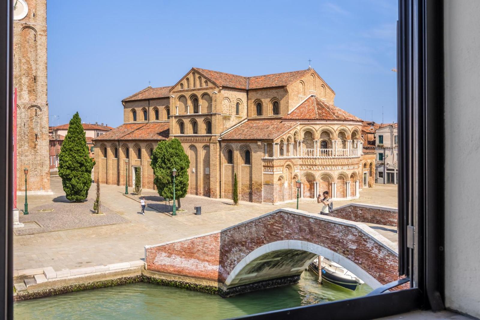 Duomo Murano Apartment With Canal View Dış mekan fotoğraf