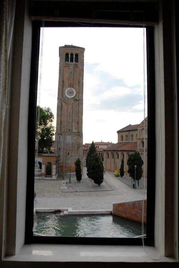 Duomo Murano Apartment With Canal View Dış mekan fotoğraf